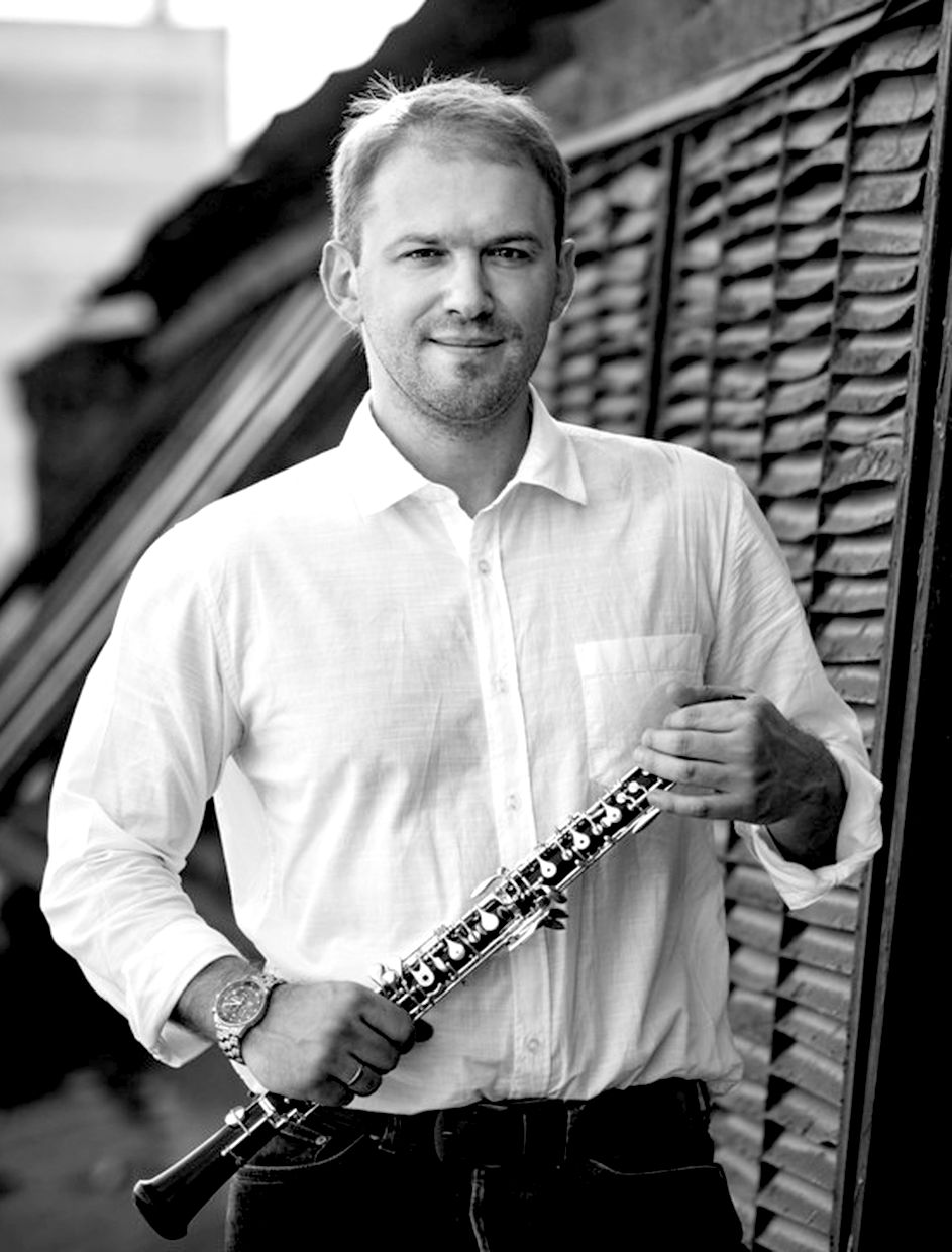 Артем Исаев